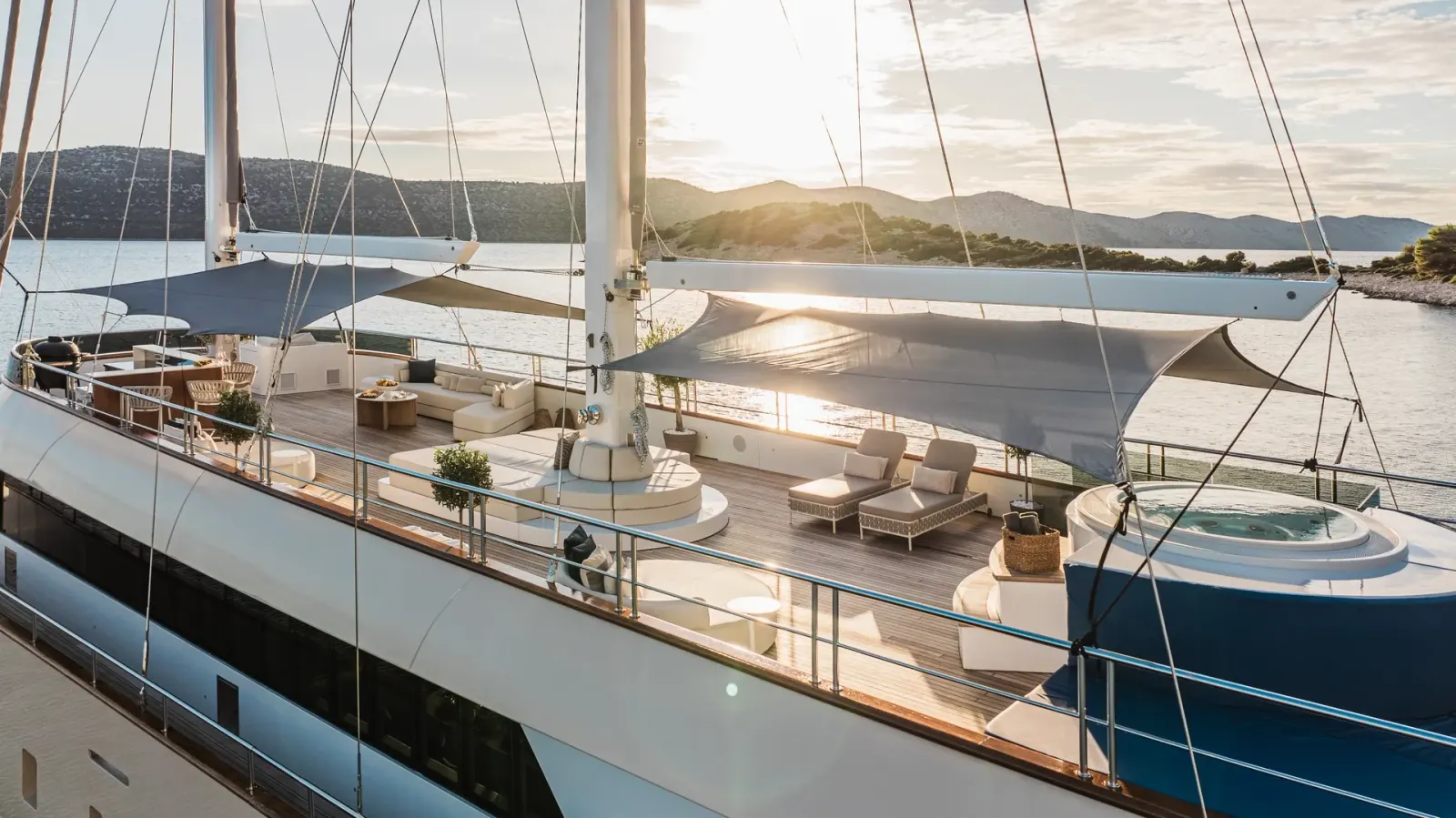 Maxita sailing in Split