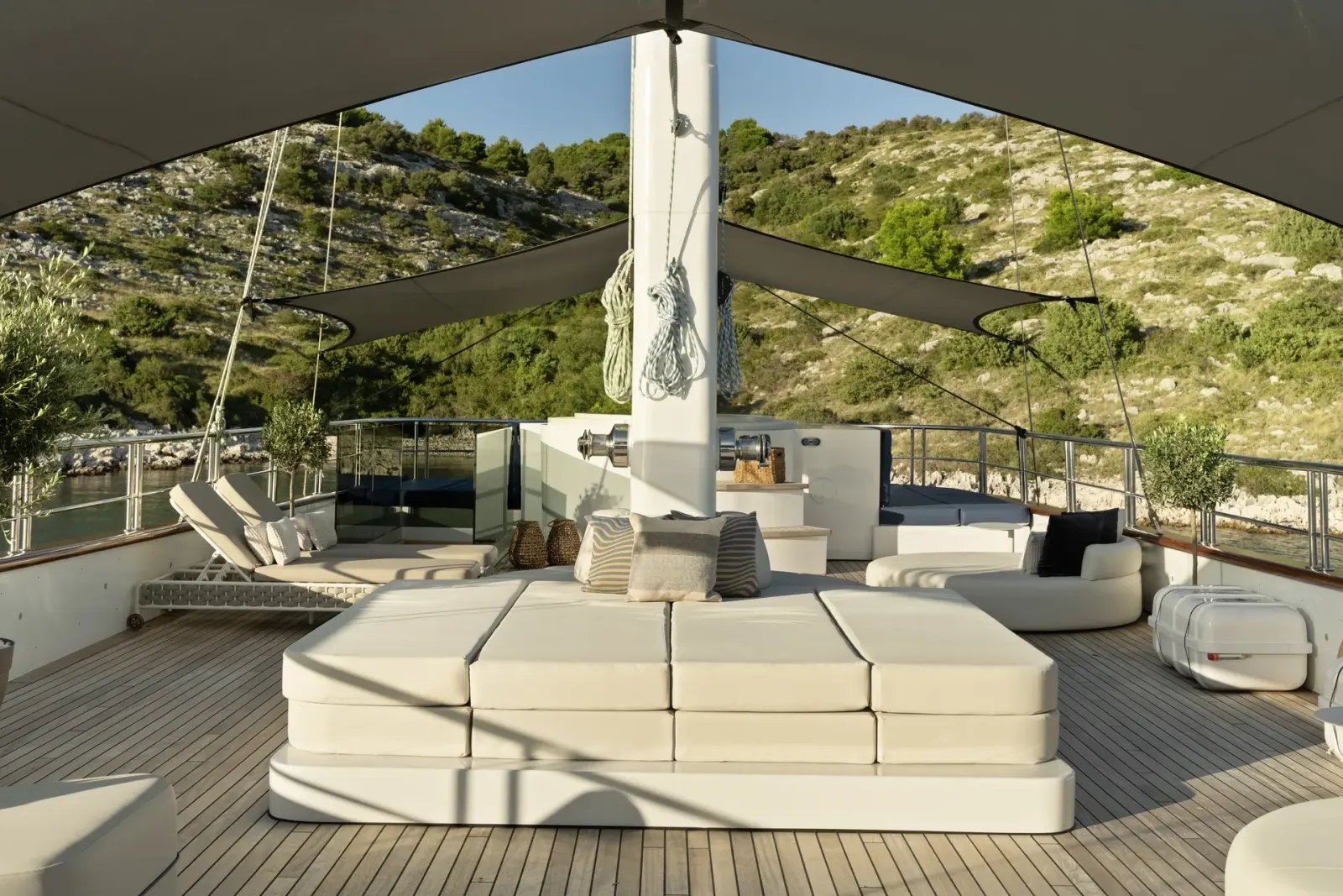 Maxita sailing in Split