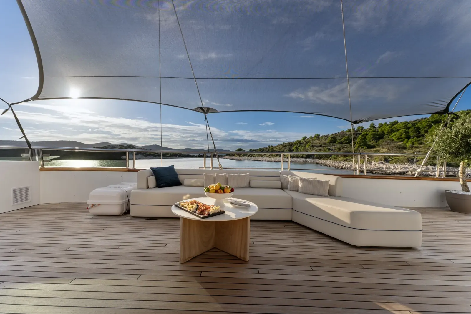 Maxita sailing in Split