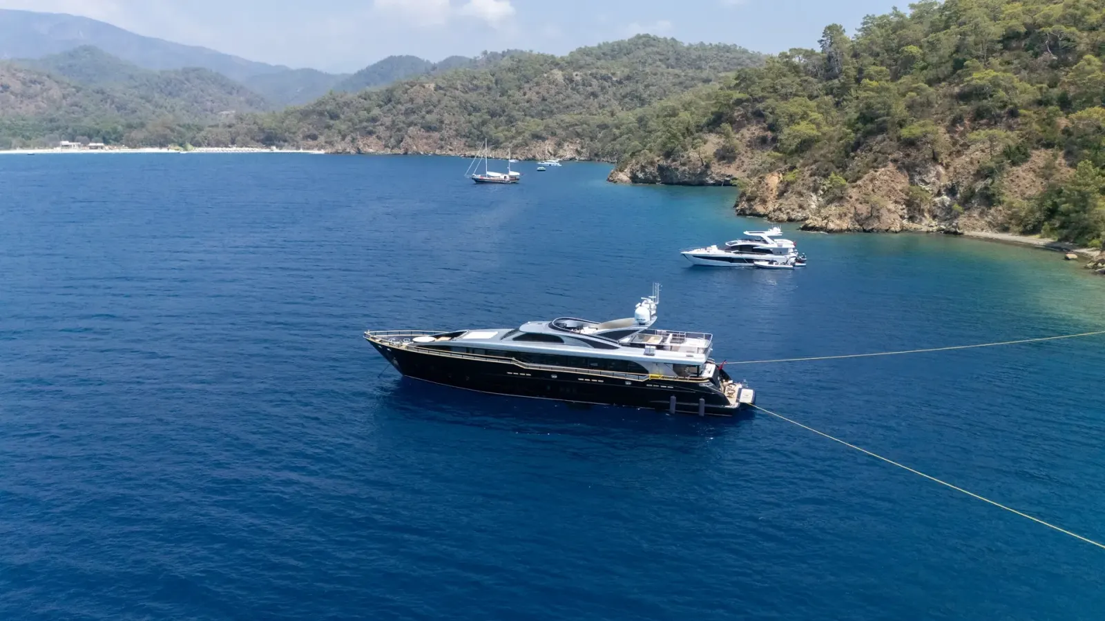 Harun Motoryacht interior cabin view