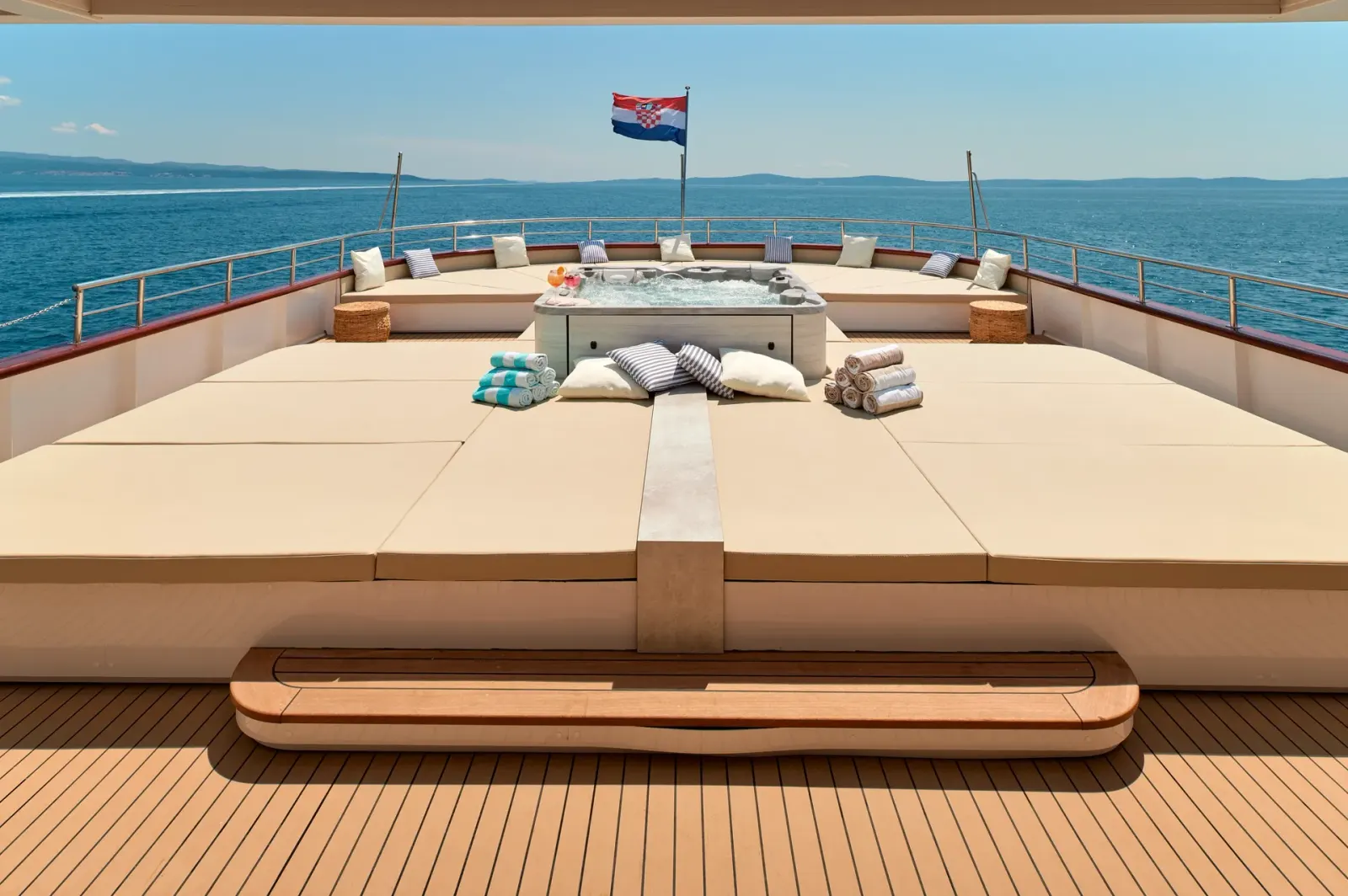 Ohana sailing in Split