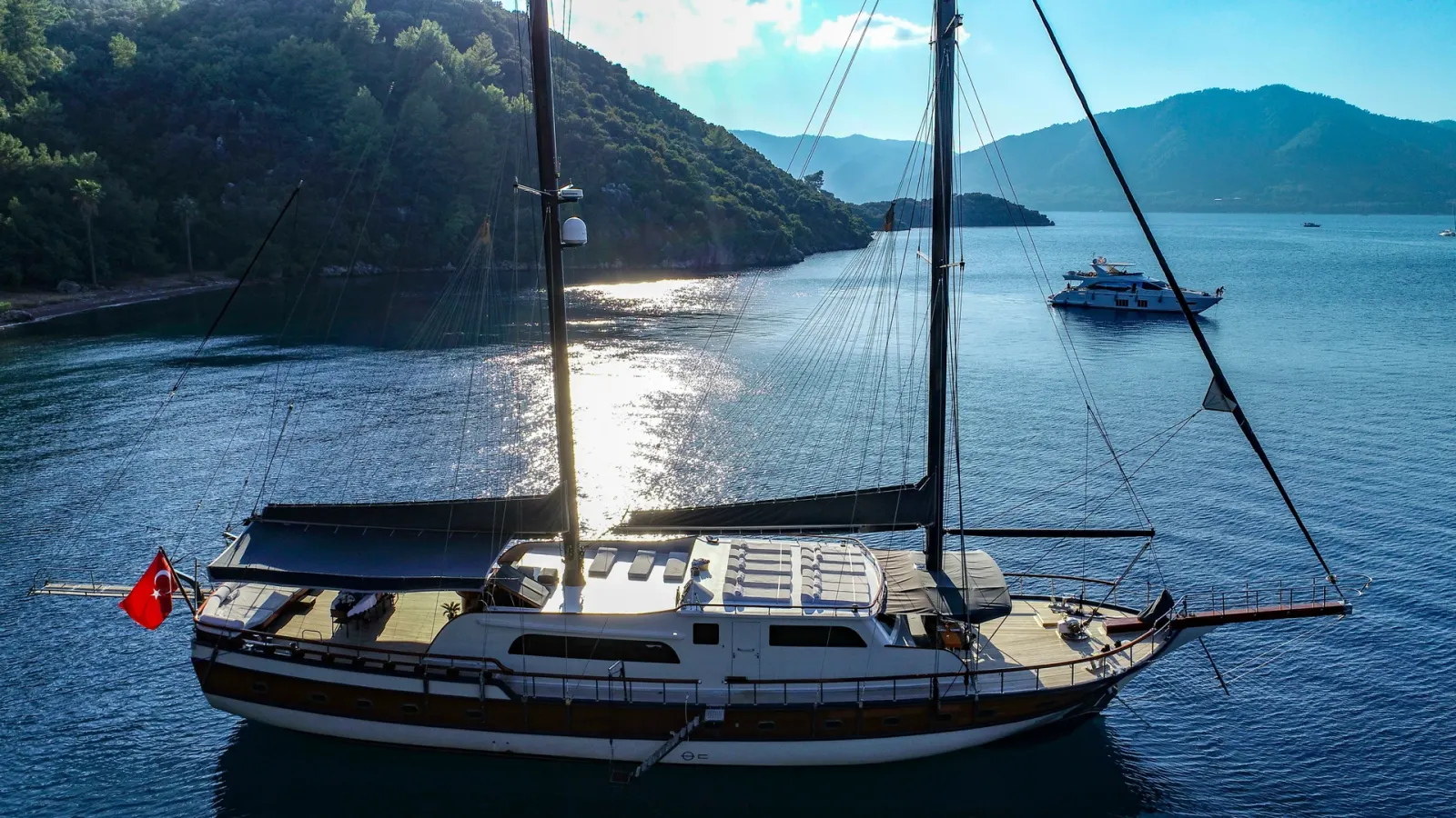 Ugur Gulet interior cabin view