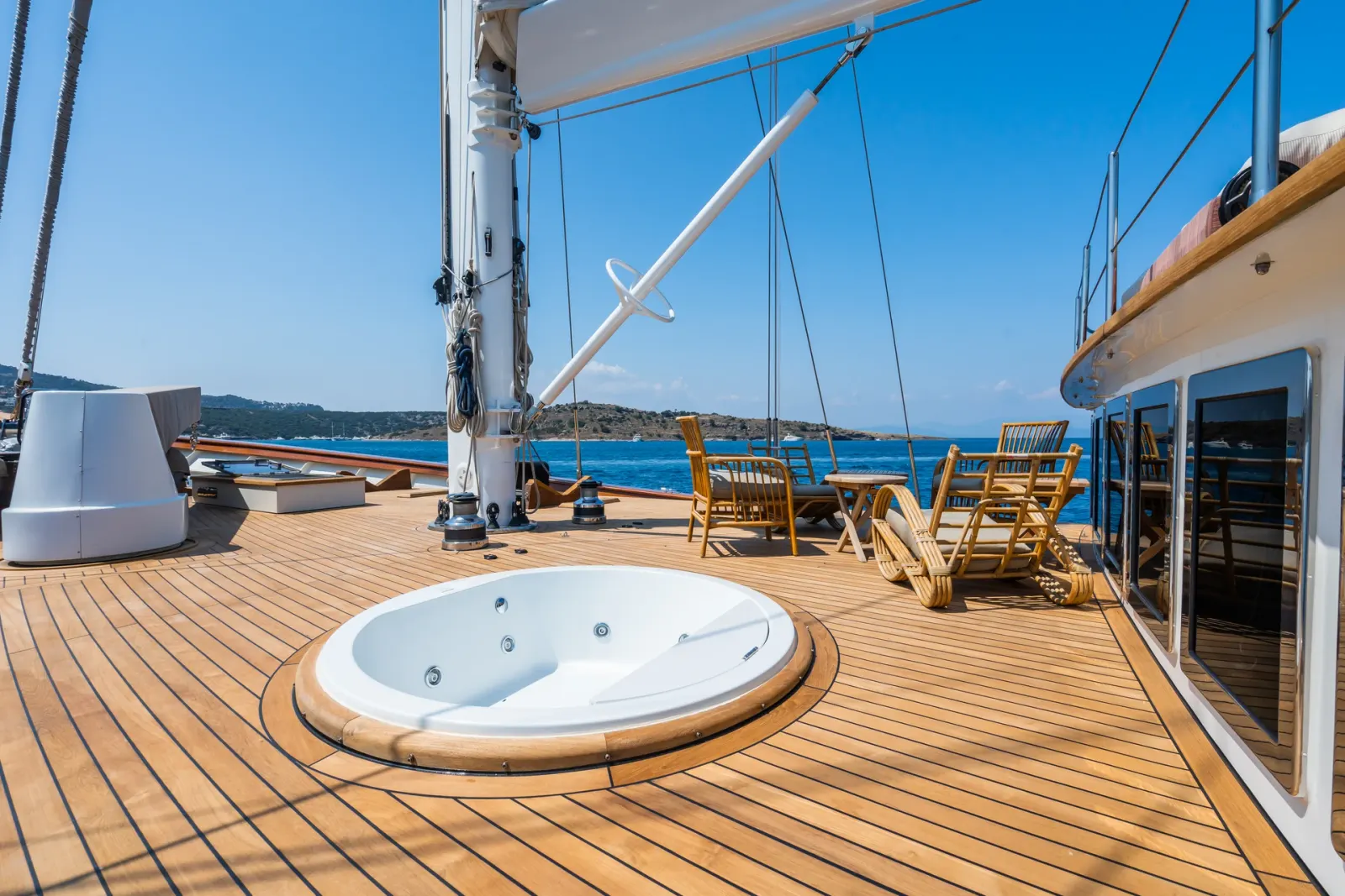Yazz sailing in Bodrum