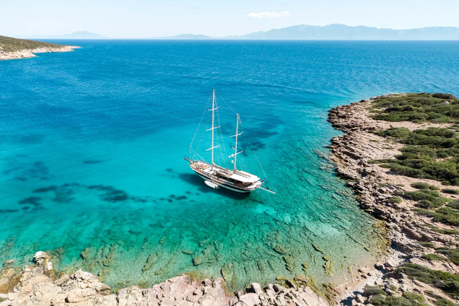 Estrella De Mar sailing in Bodrum