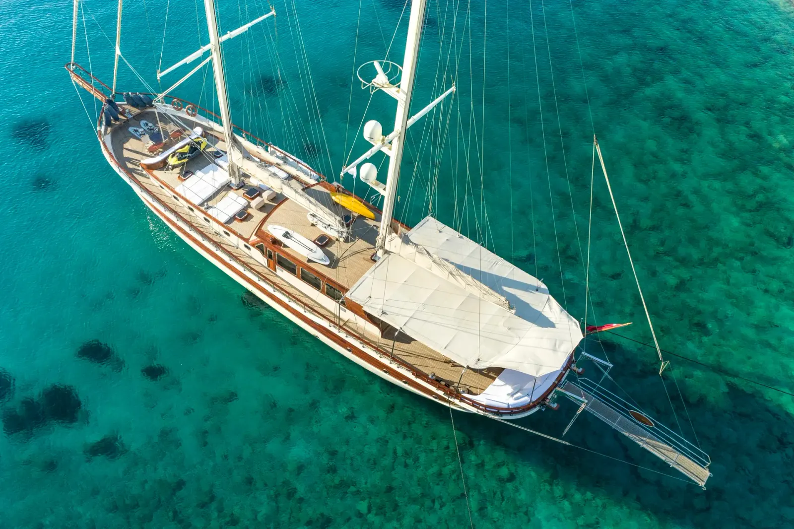 Estrella De Mar sailing in Bodrum
