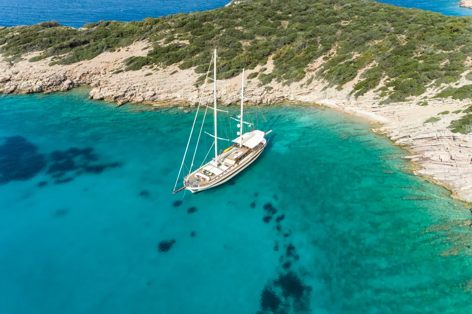 Estrella De Mar sailing in Bodrum