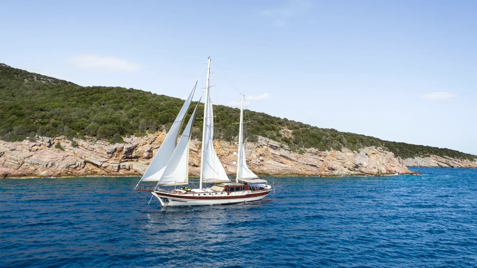 Estrella De Mar sailing in Bodrum