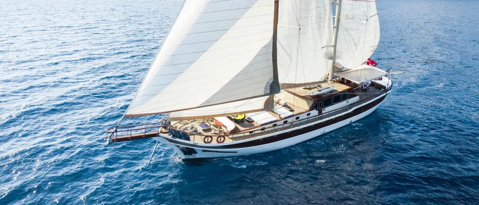 Estrella De Mar sailing in Bodrum