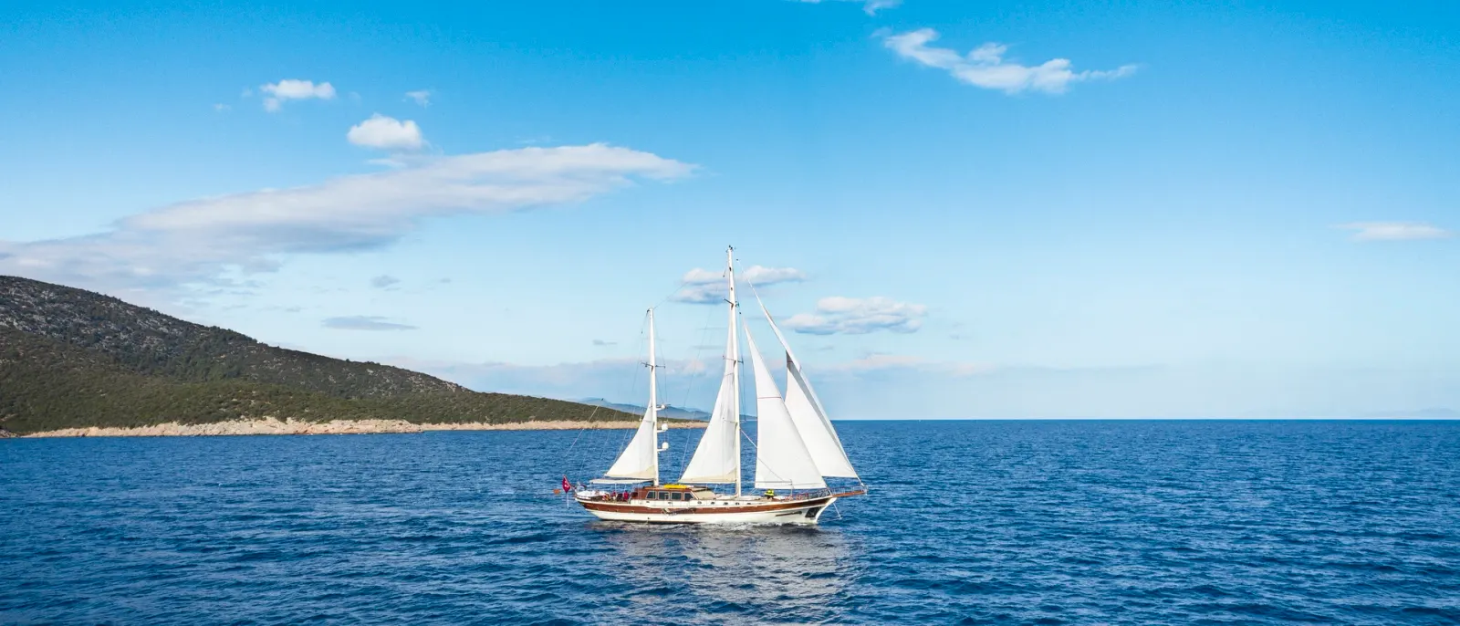 Estrella De Mar sailing in Bodrum