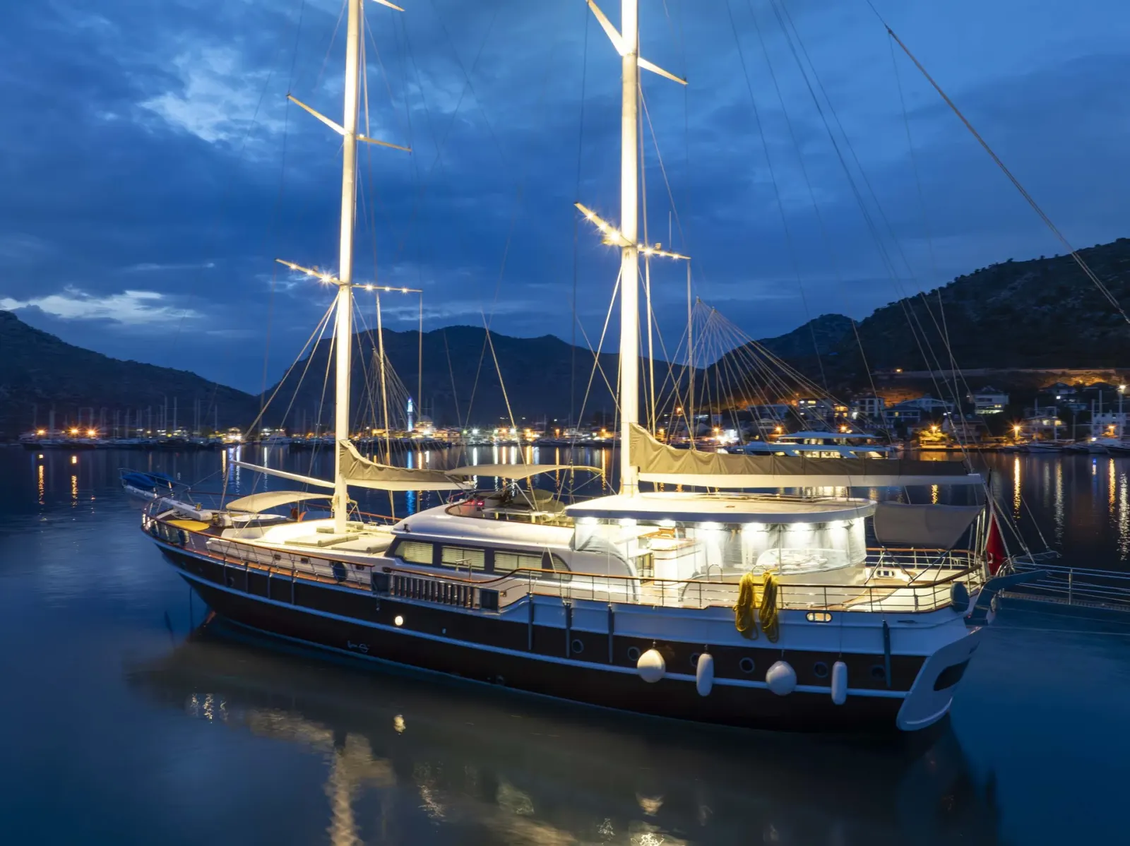 Kaan Ayaz sailing in Marmaris