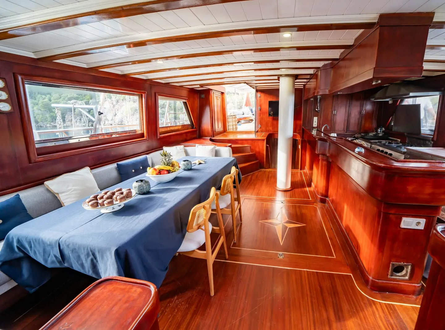 Yucebey sailing in Marmaris