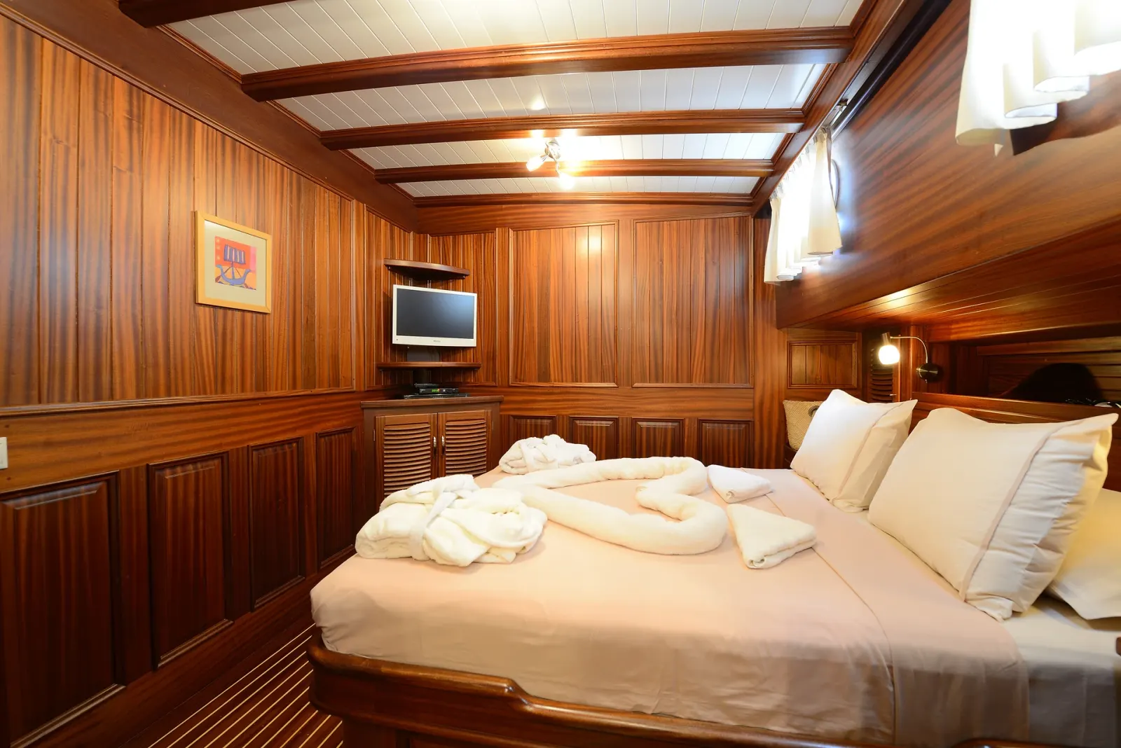 Zephyria II sailing in Bodrum
