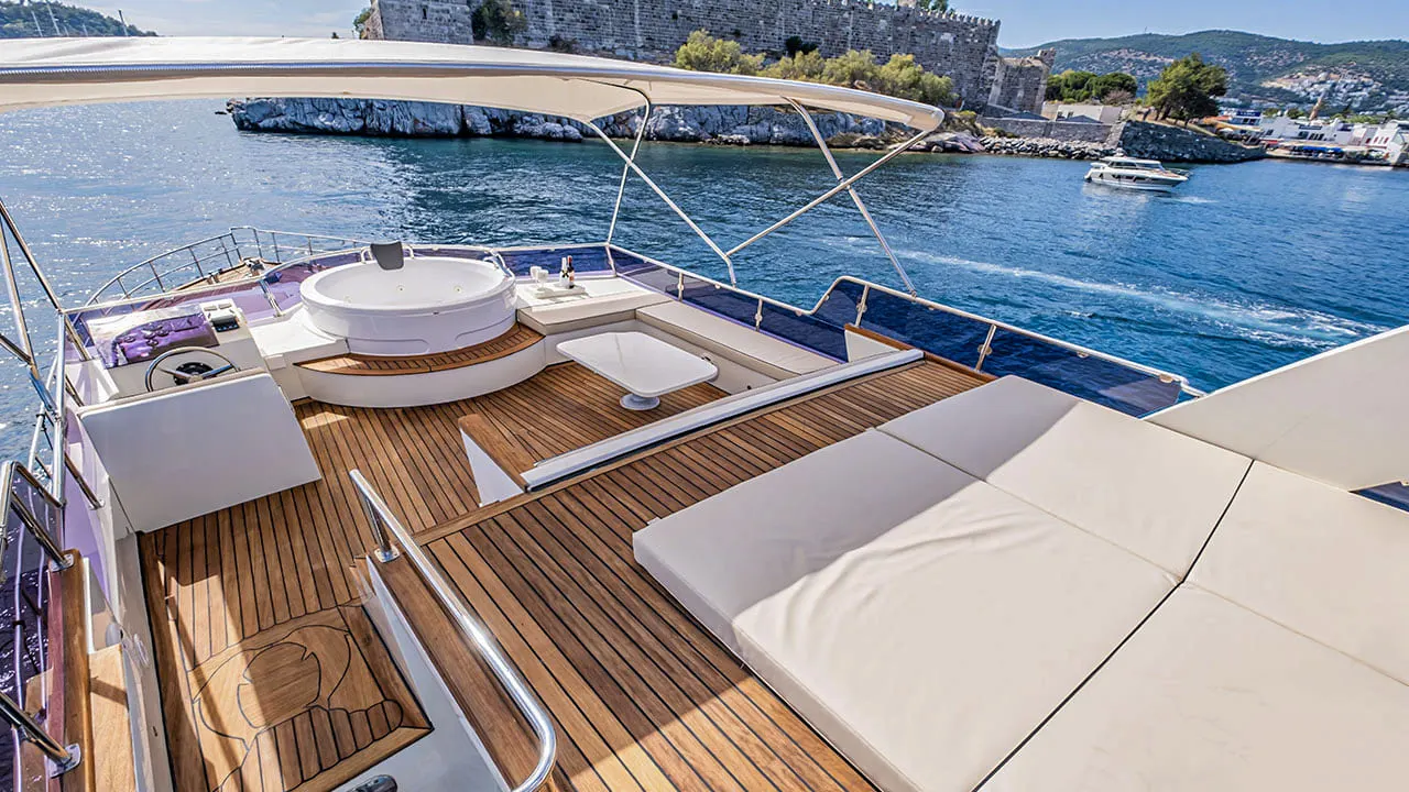 Juliet sailing in Bodrum