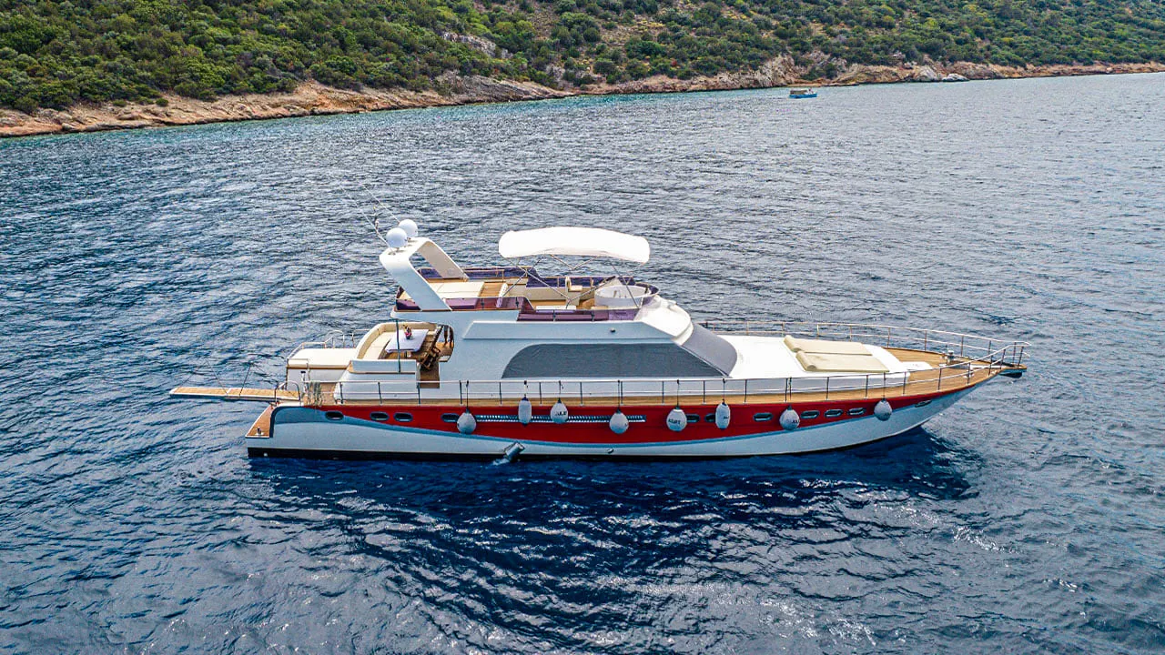 Juliet sailing in Bodrum