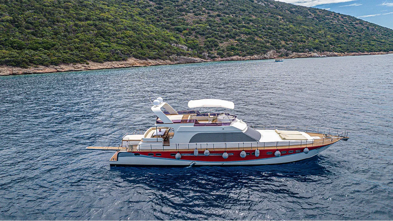 Juliet sailing in Bodrum