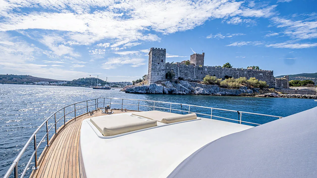 Juliet sailing in Bodrum