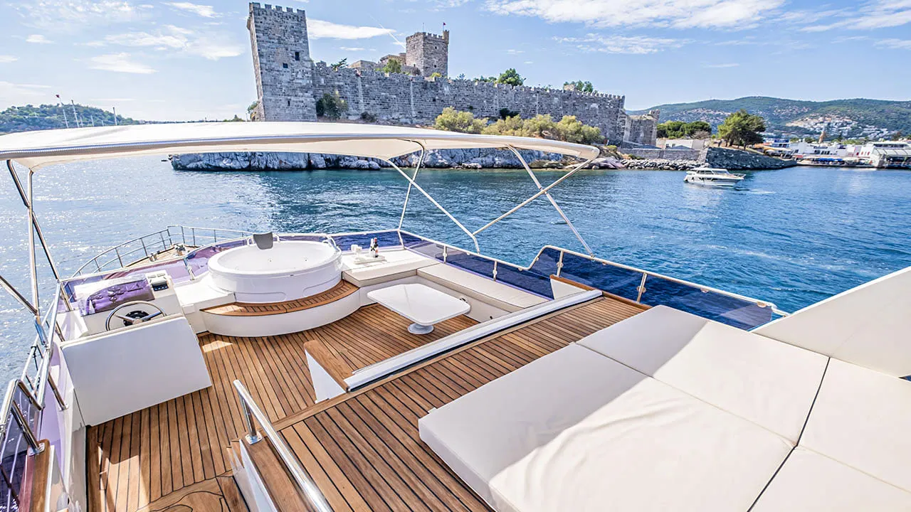 Juliet sailing in Bodrum
