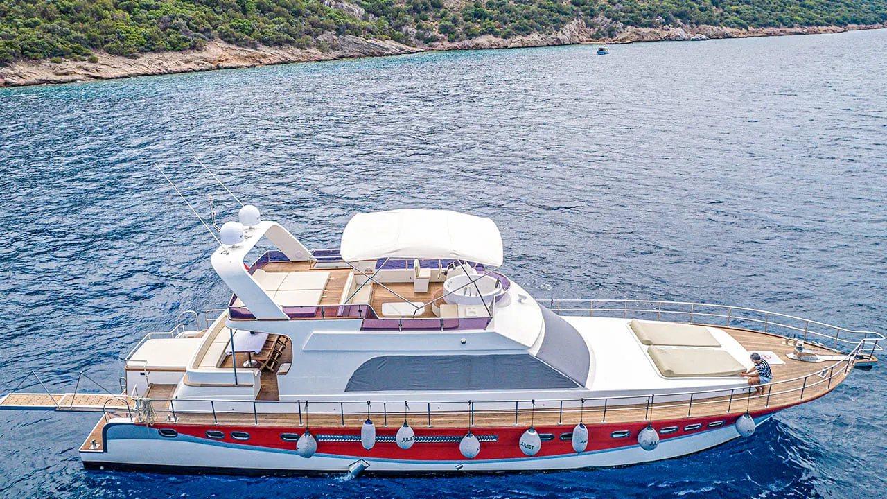 Juliet sailing in Bodrum
