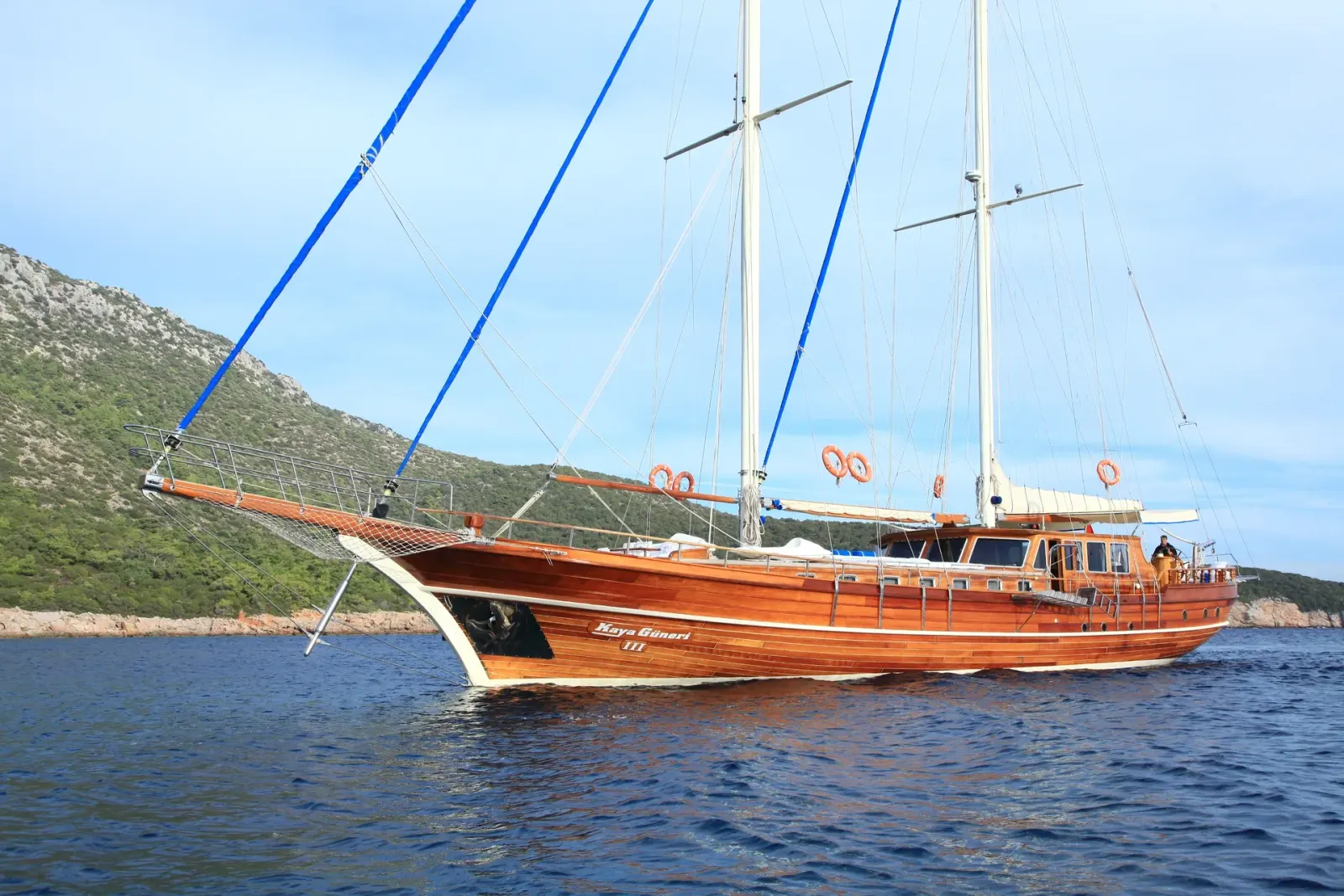 Kaya Guneri III sailing in Bodrum