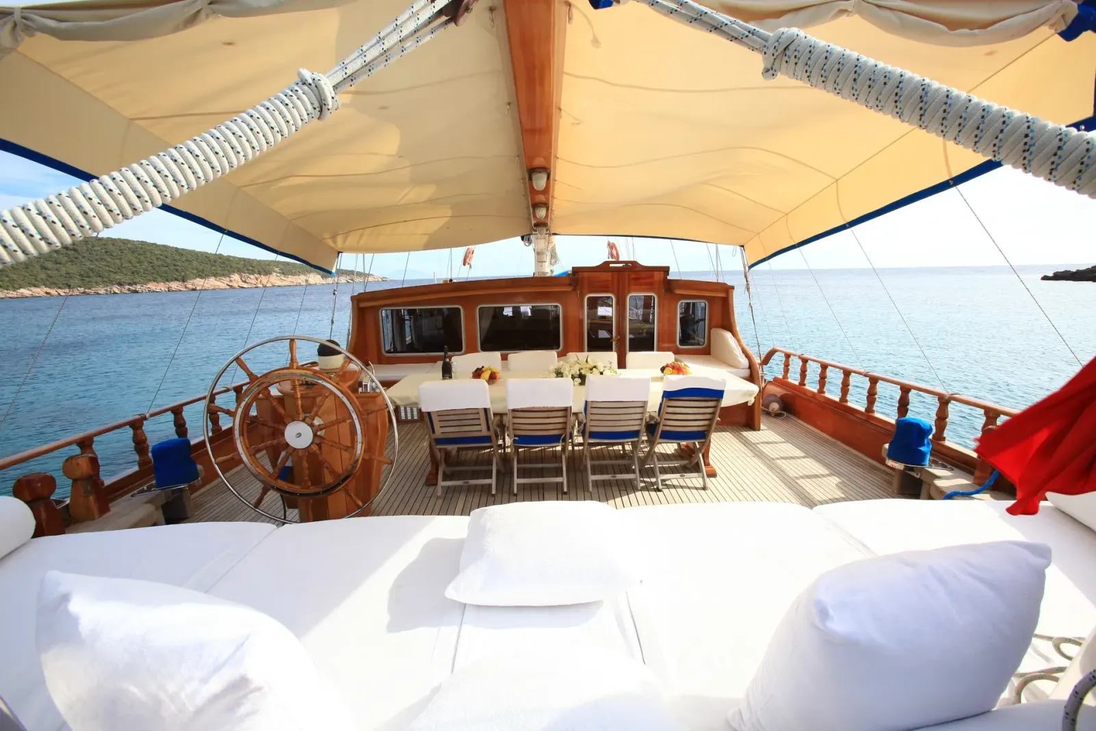 Kaya Guneri III sailing in Bodrum