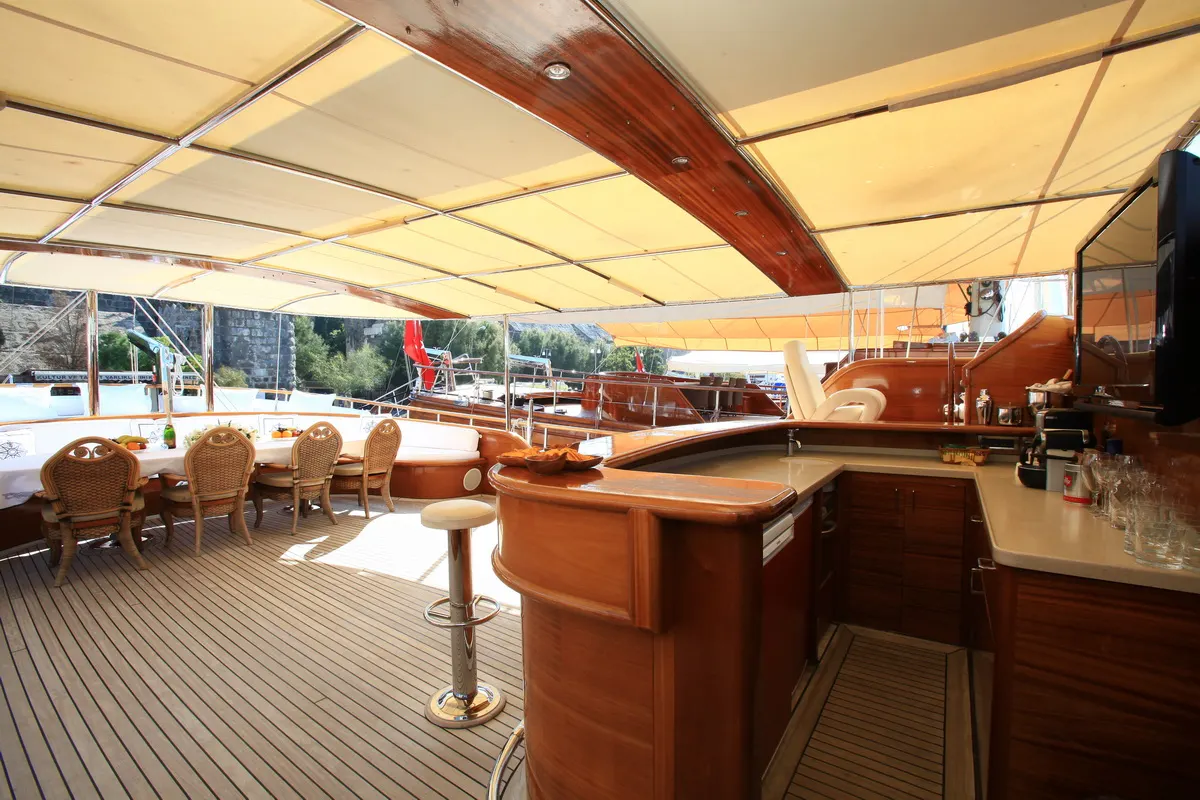 Kaya Guneri V sailing in Bodrum