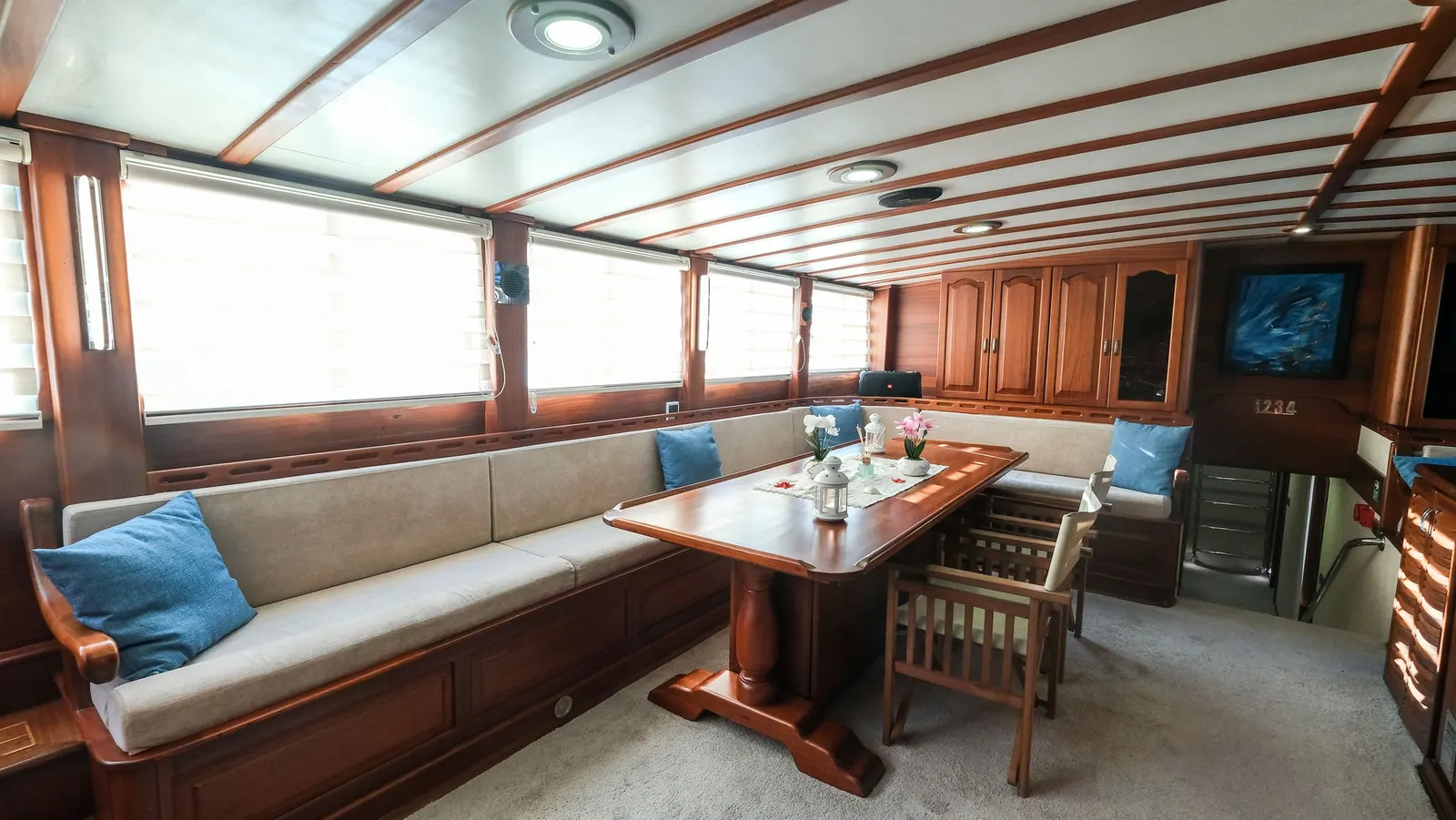 Larin Su sailing in Fethiye
