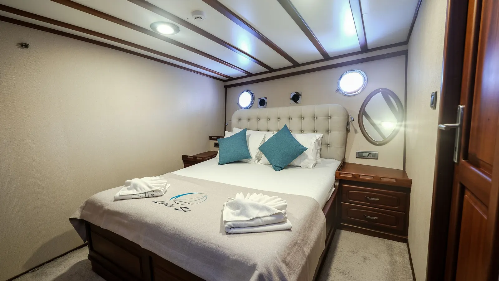 Larin Su sailing in Fethiye