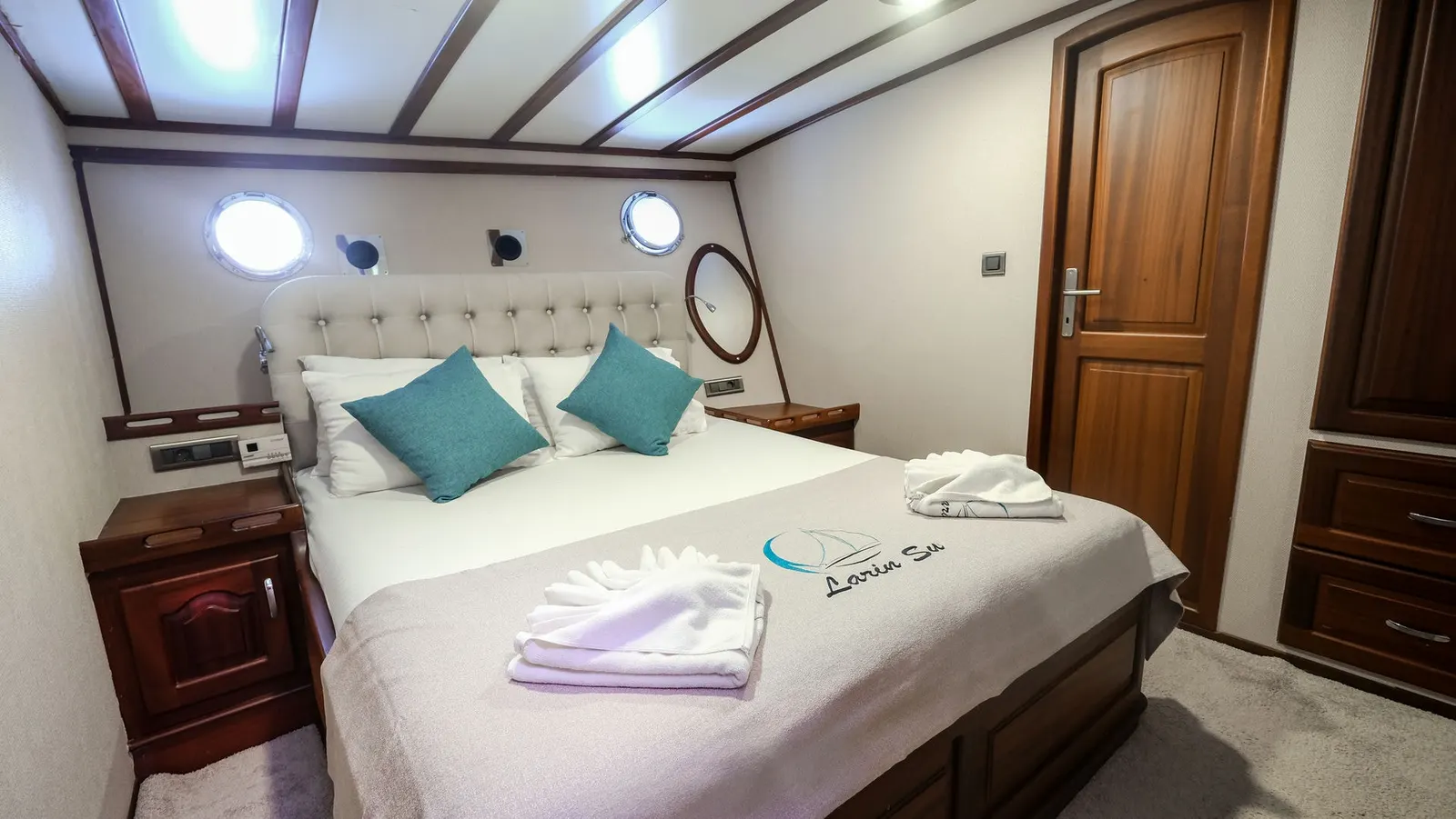 Larin Su sailing in Fethiye