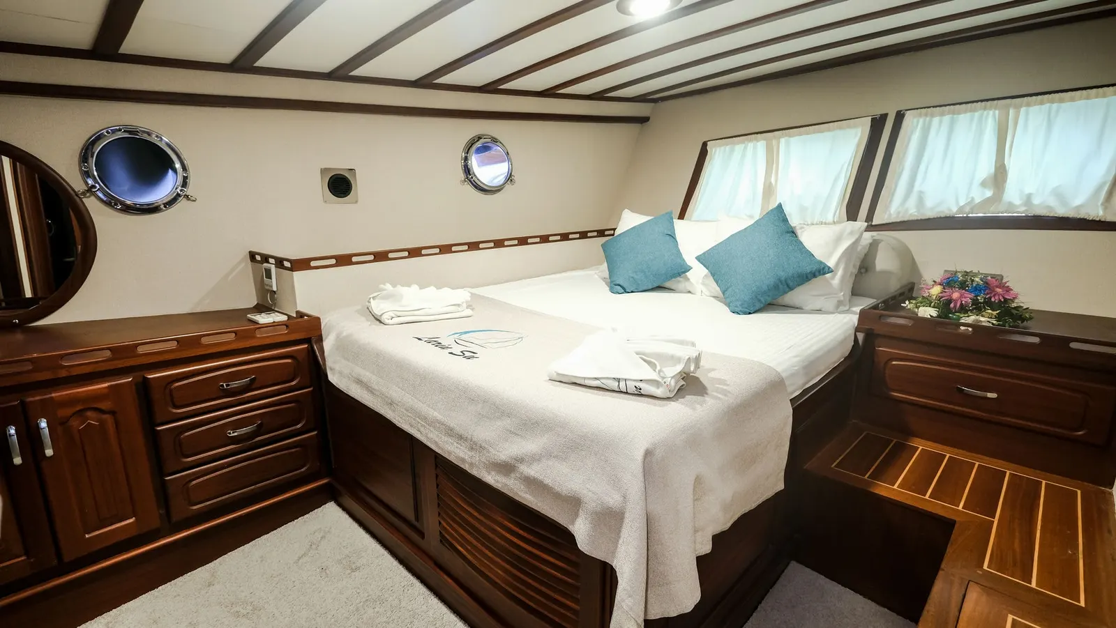 Larin Su sailing in Fethiye