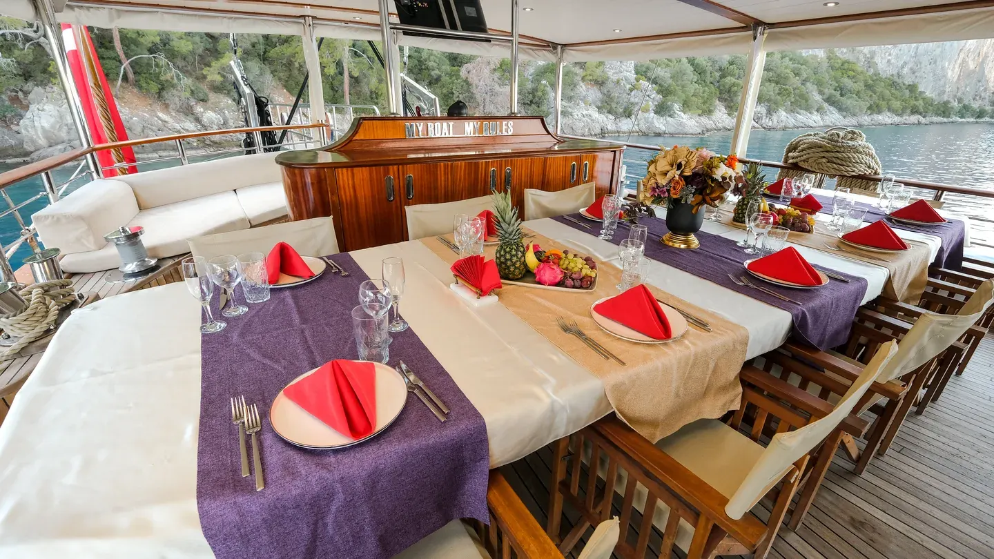 Ada Deniz sailing in Fethiye