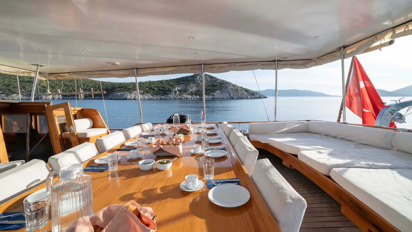 Fatos sailing in Bodrum