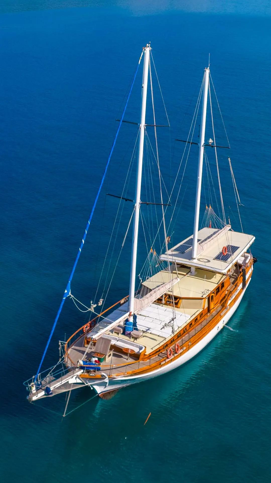Fatos sailing in Bodrum