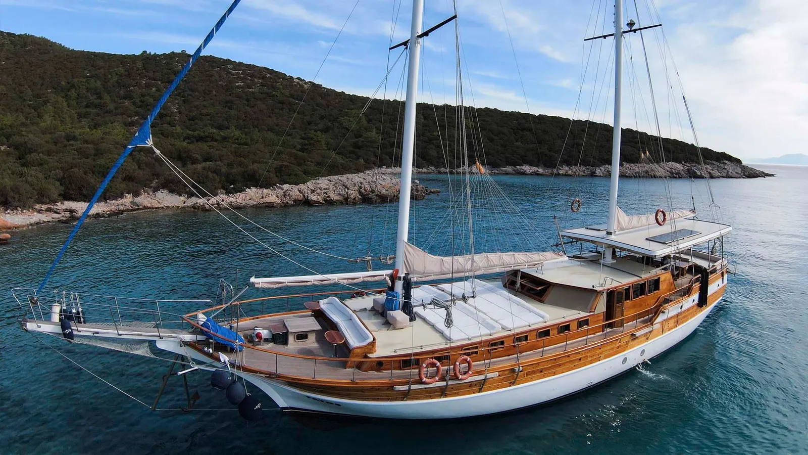 Fatos sailing in Bodrum