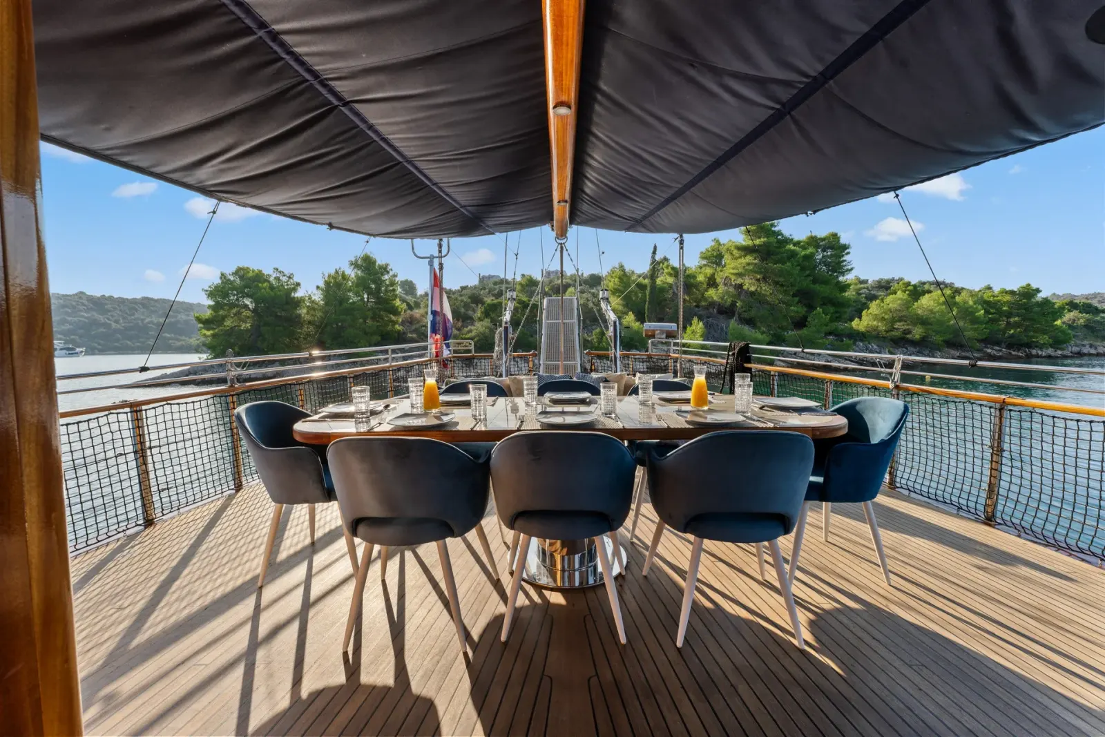 Smart Spirit sailing in Split
