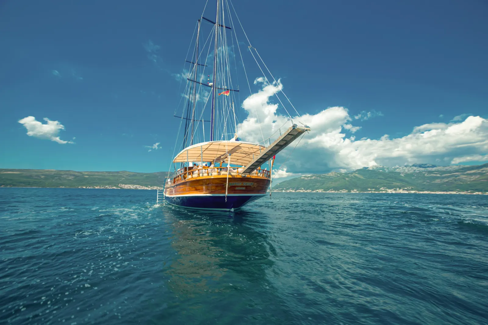 Kaptan Sevket sailing in Tivat
