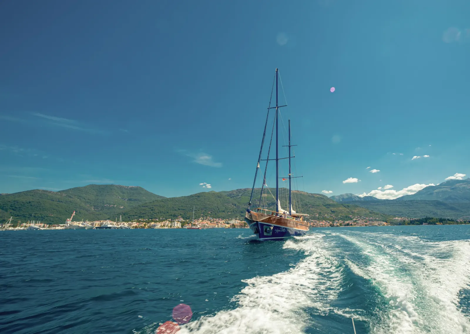 Kaptan Sevket sailing in Tivat