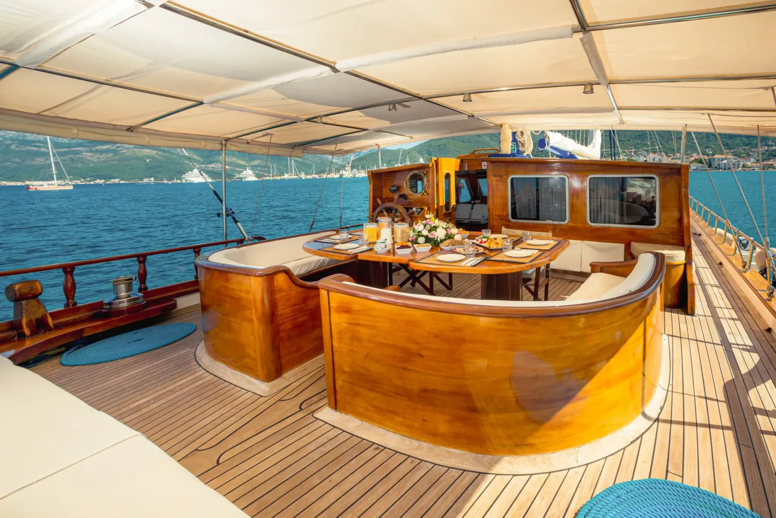 Kaptan Sevket sailing in Tivat
