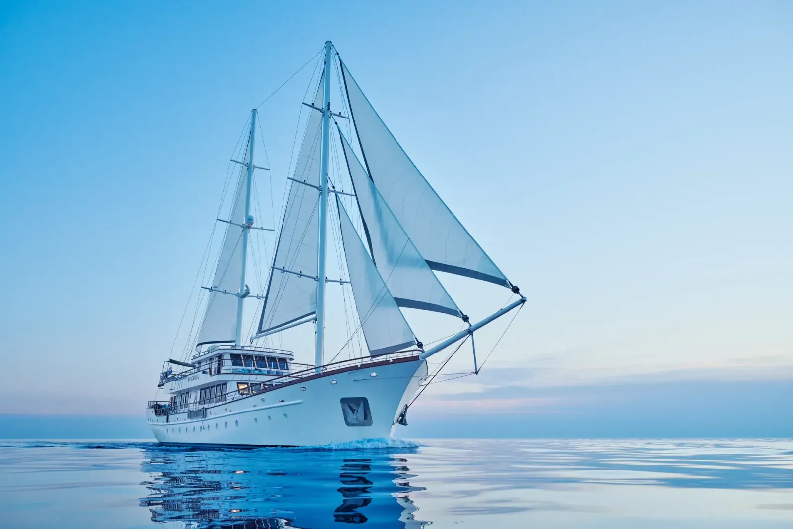 Corsario sailing in Split