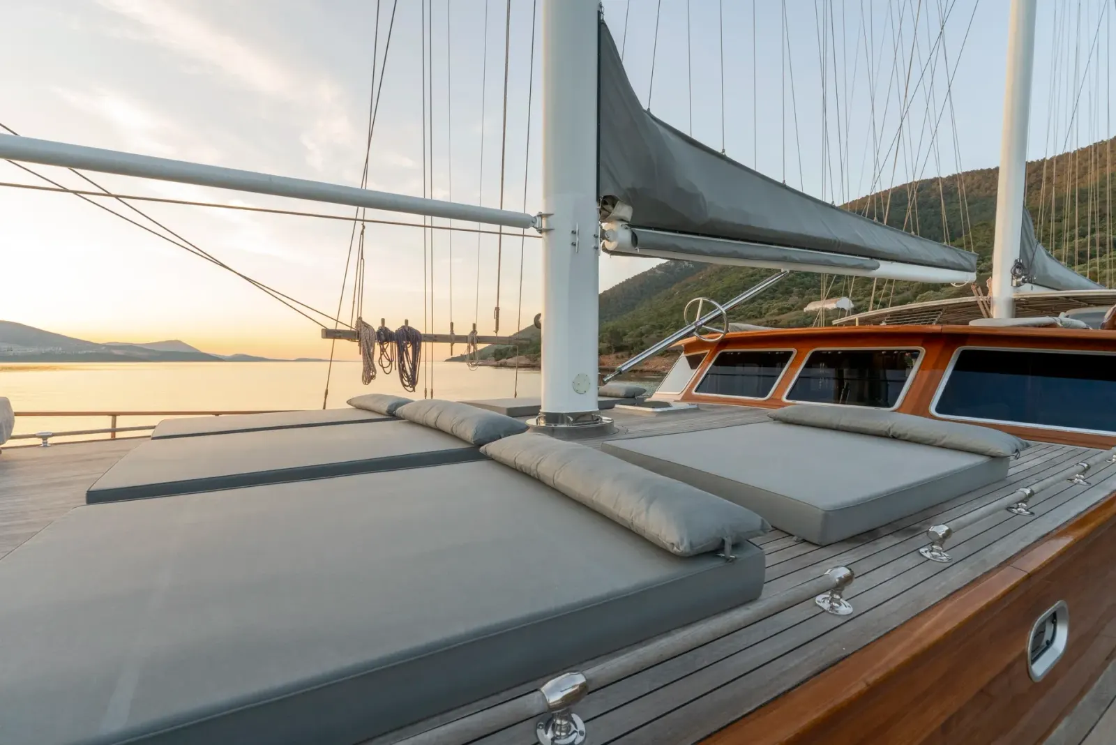 Bedia Sultan sailing in Bodrum