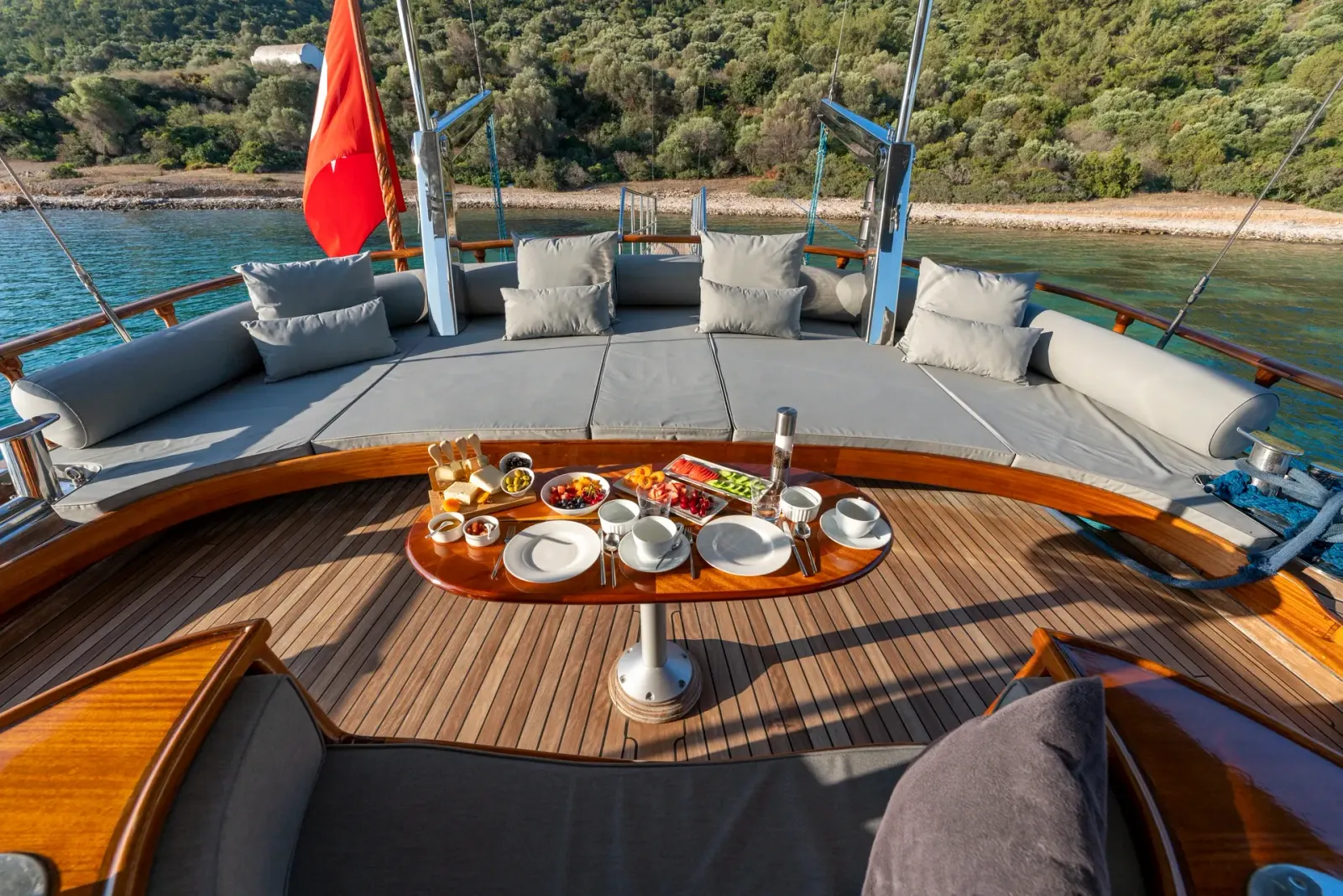 Bedia Sultan sailing in Bodrum