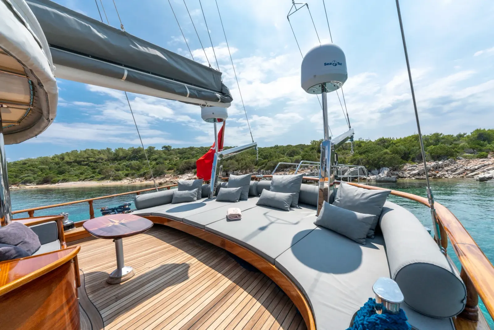Bedia Sultan sailing in Bodrum
