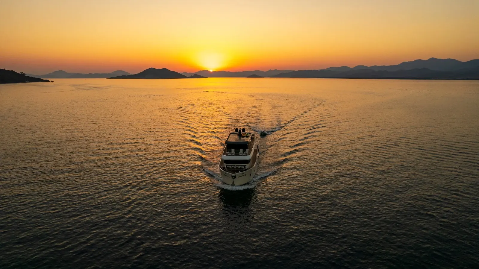 Albatros Explorer sailing in Fethiye