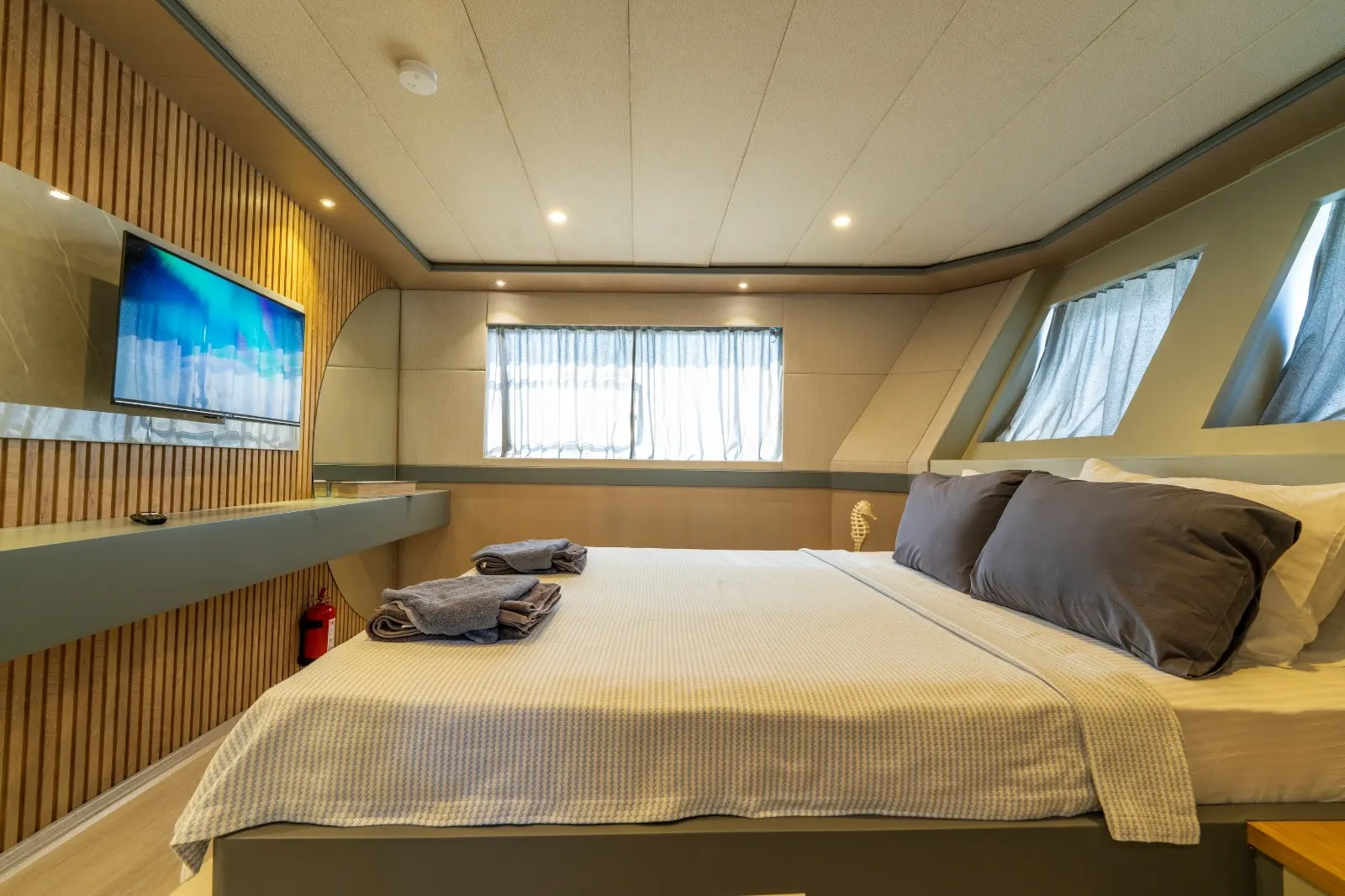 Albatros Explorer sailing in Fethiye