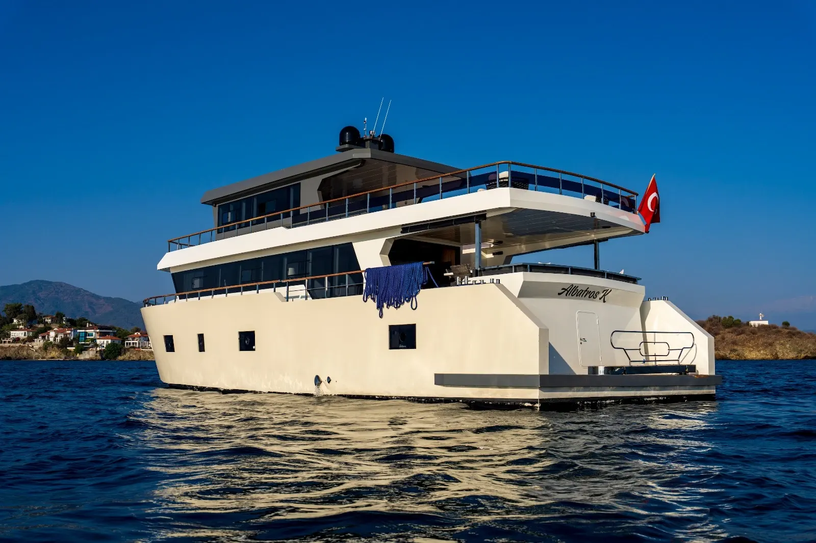 Albatros Explorer sailing in Fethiye