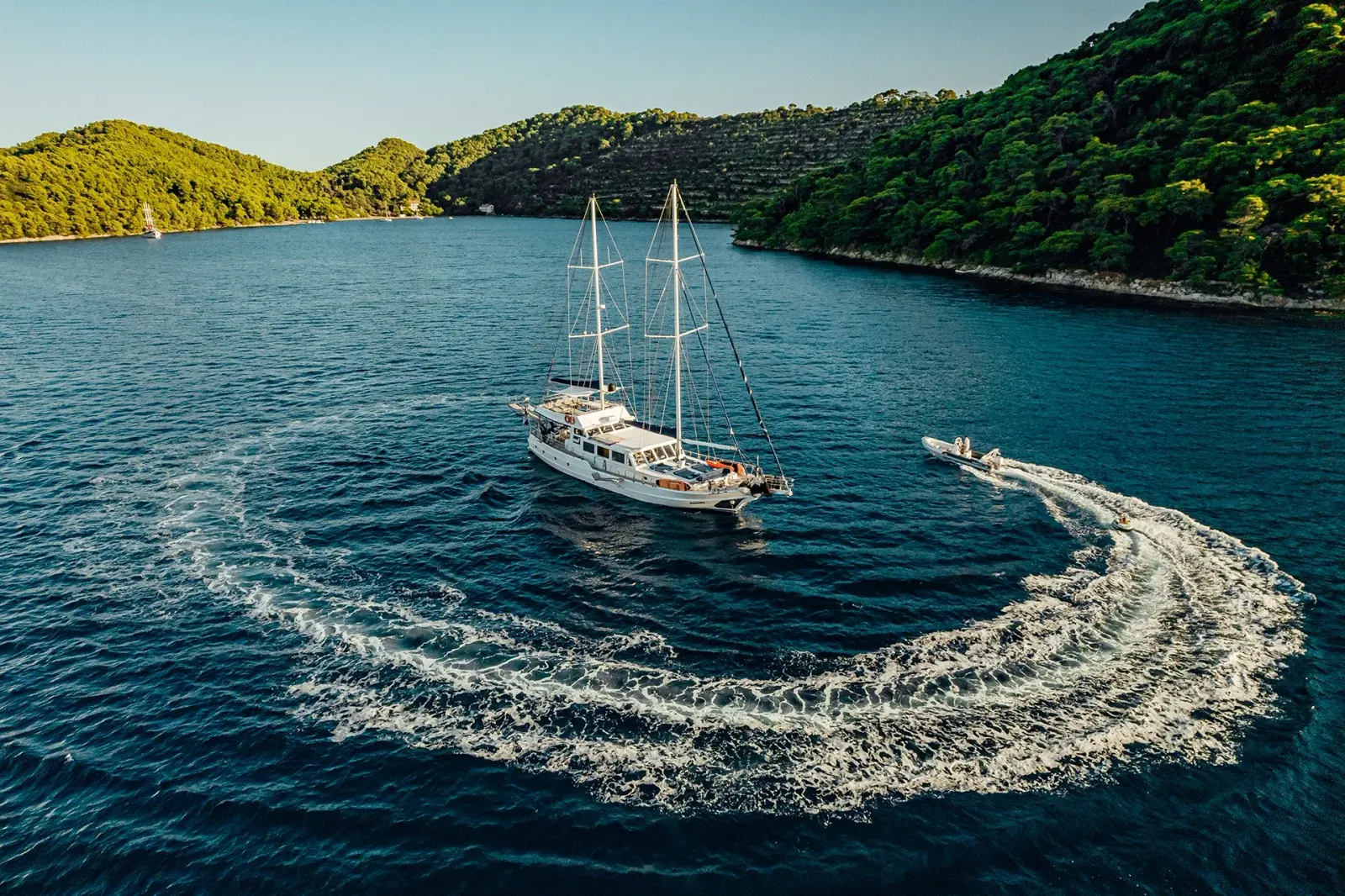 Maske sailing in Split