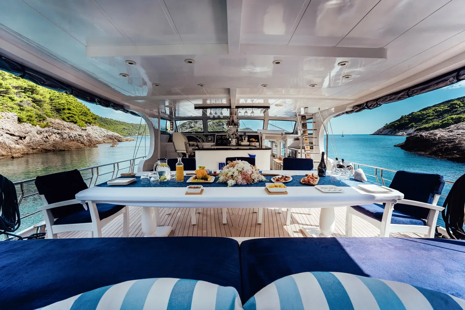Maske sailing in Split