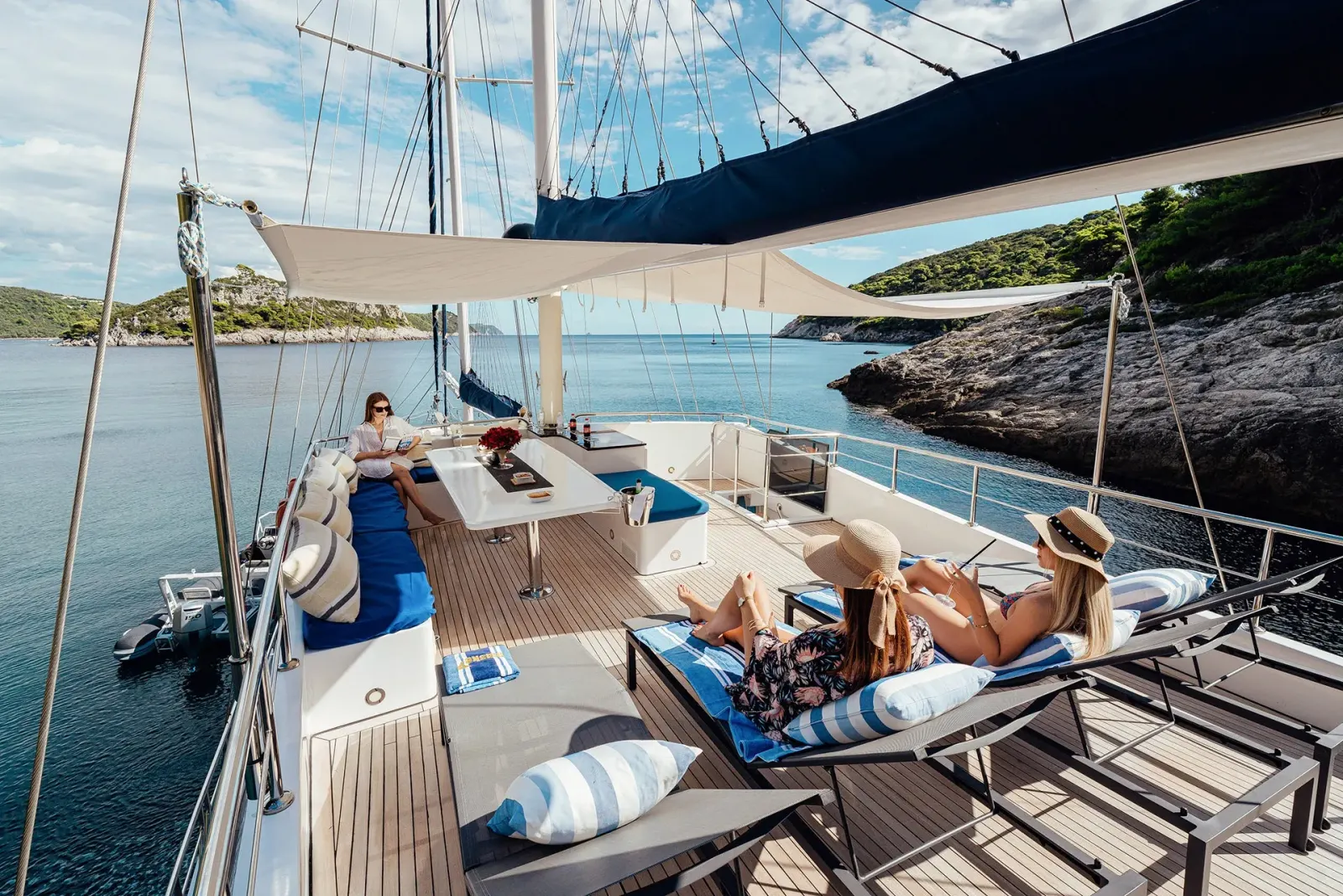 Maske sailing in Split