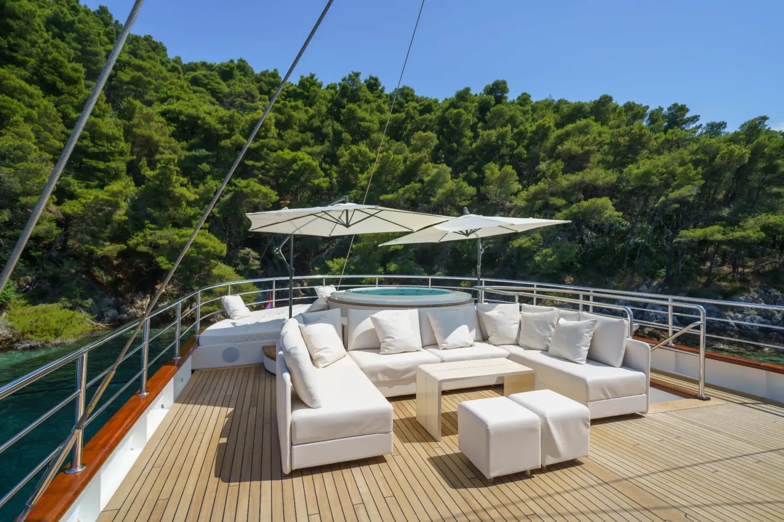 Maia sailing in Split