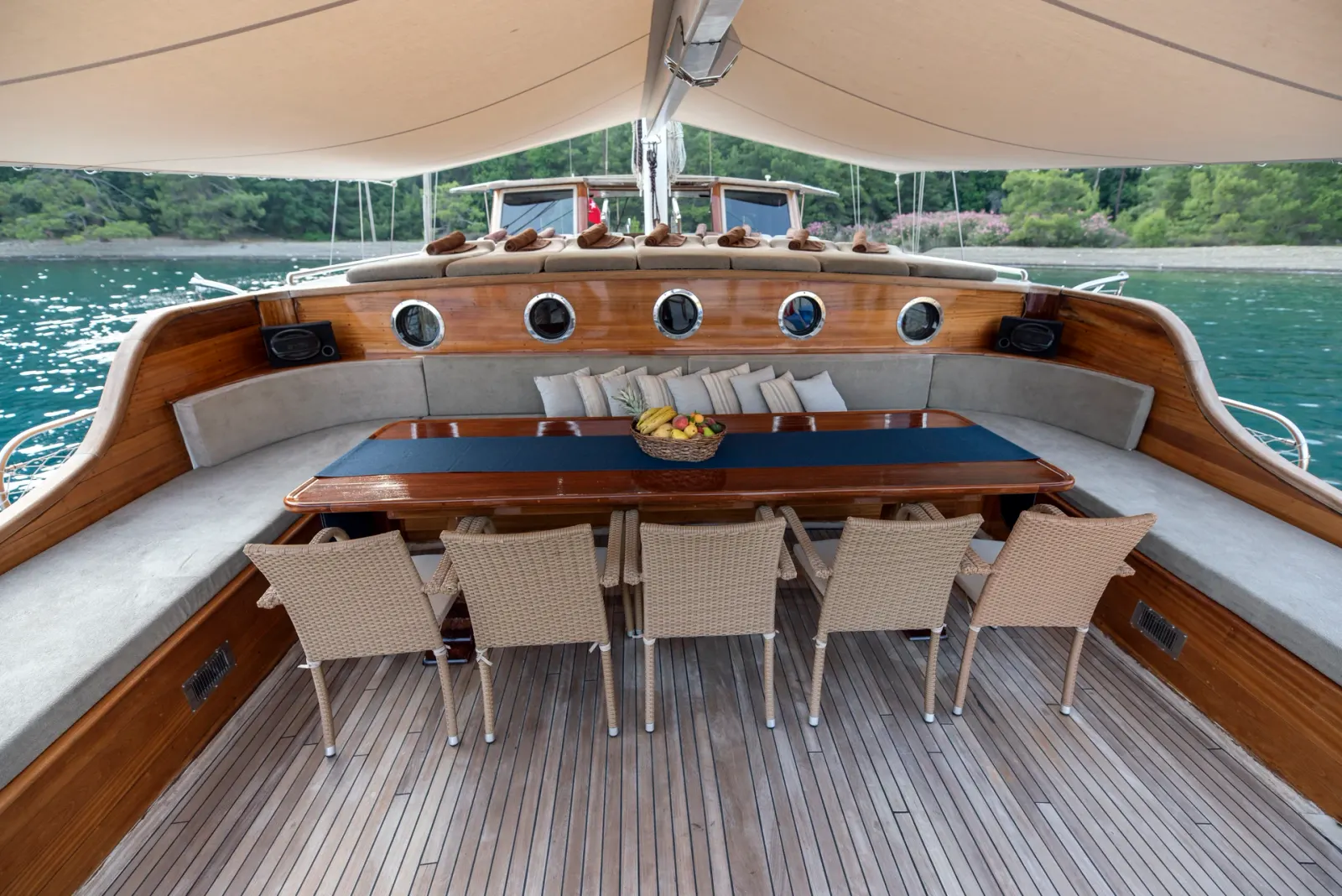 Kayhan 8 sailing in Fethiye