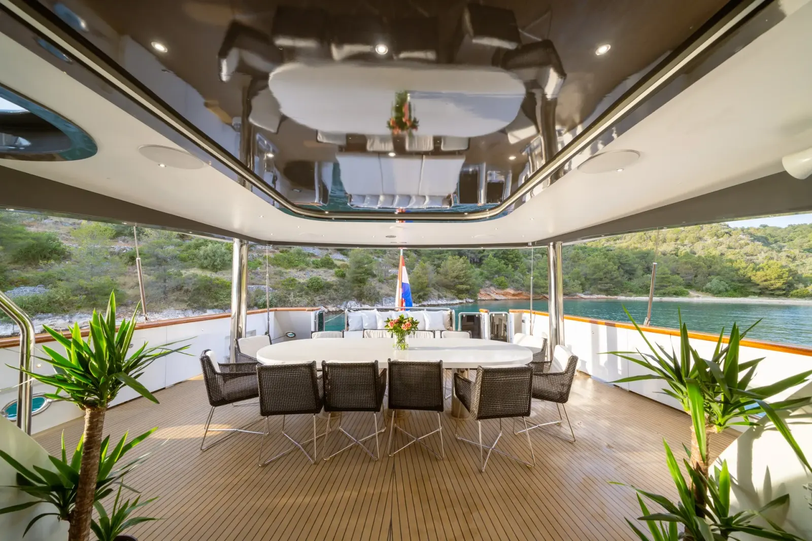 Navilux sailing in Сплит